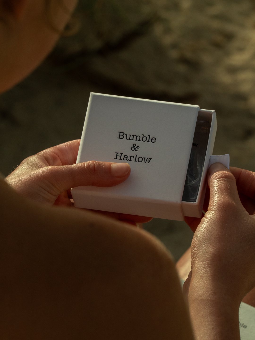 Bumble candid destination frame