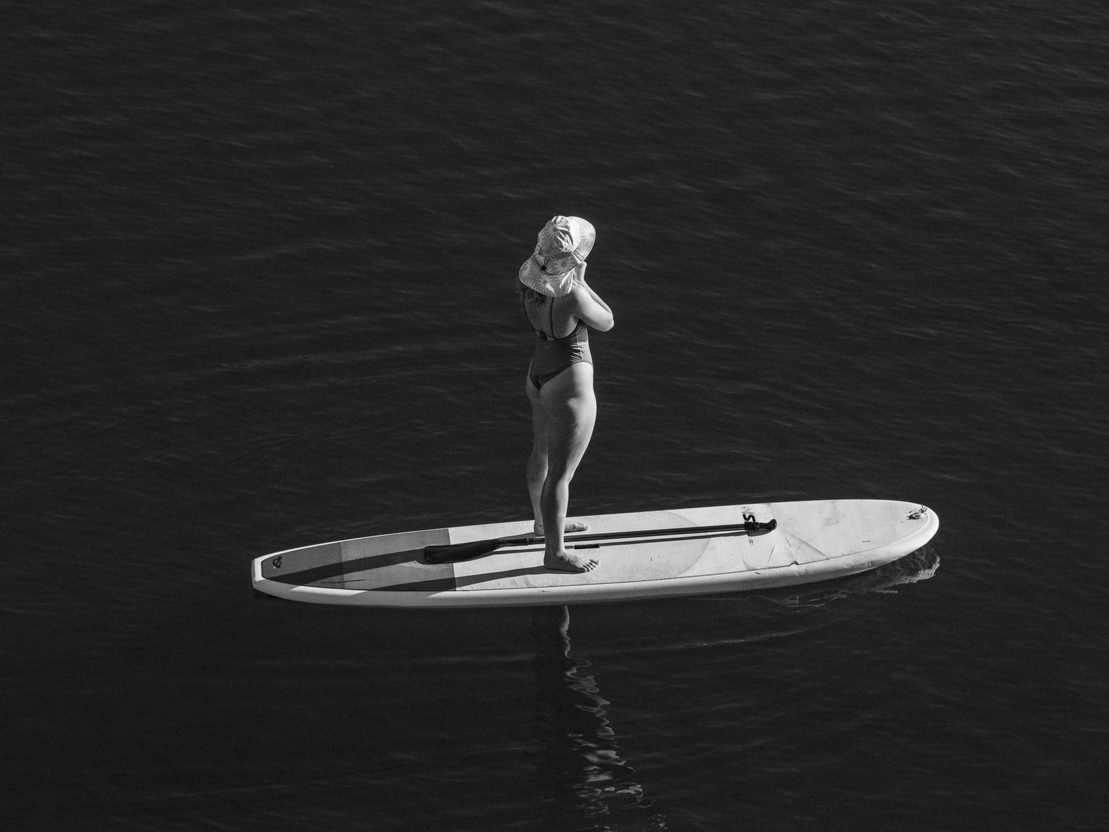 Contact transition background image